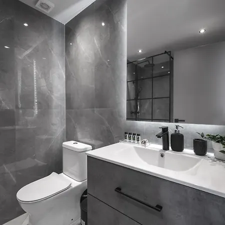 شقة Lux Locals 1 By Luxlikehome *